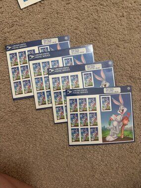 40 bugs bunny sealed stamps (5588P)
